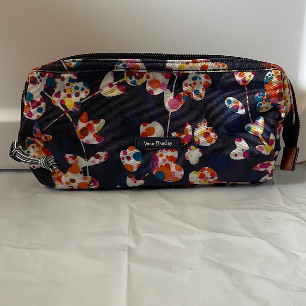 Vera Bradley Lighten Up Frame Case. RETIRED Style/ Pattern NWT